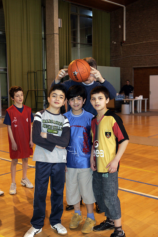 TOURNOI INTESCOLAIRE DE BASKET