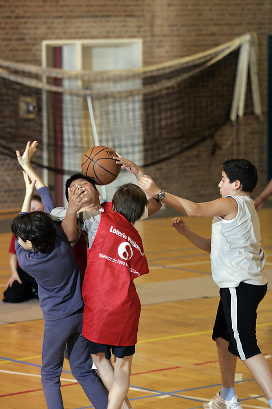 TOURNOI INTESCOLAIRE DE BASKET