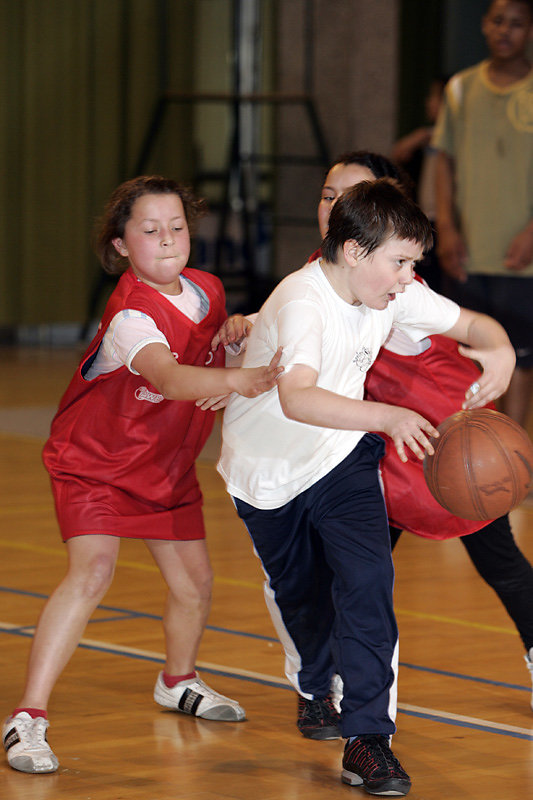 TOURNOI INTESCOLAIRE DE BASKET